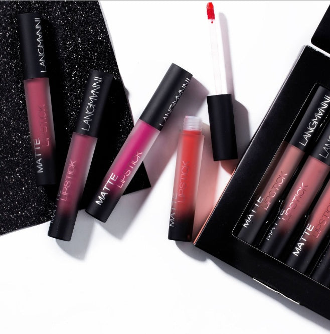 Matte lipstick set multiple lip colors
