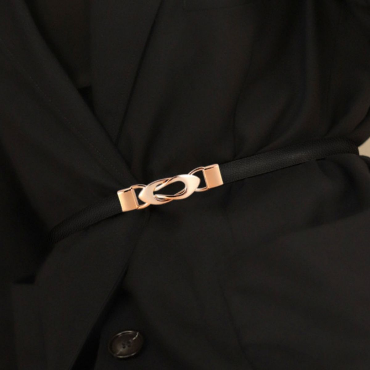 Stylish Skinny Leather Belt – Women&