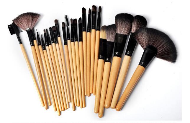 Makeup brush set for eyeshadow and eyebrows