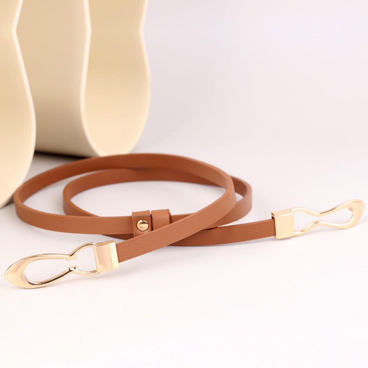 Stylish Skinny Leather Belt – Women&