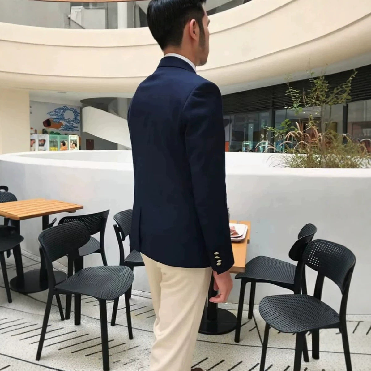 Mens slim fit suit Korean-style business outfit