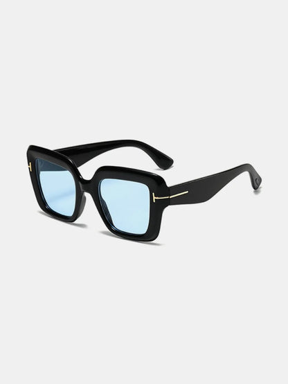 Polycarbonate frame square sunglasses modern square design