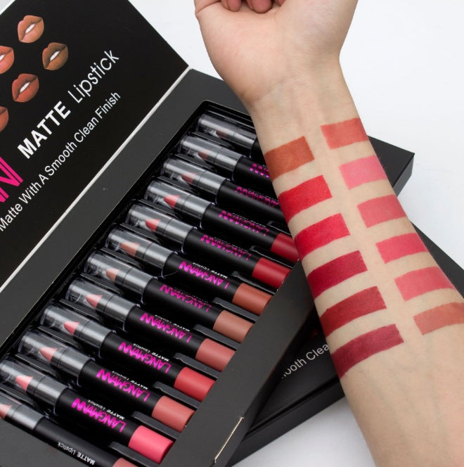 Matte lipstick set multiple lip colors