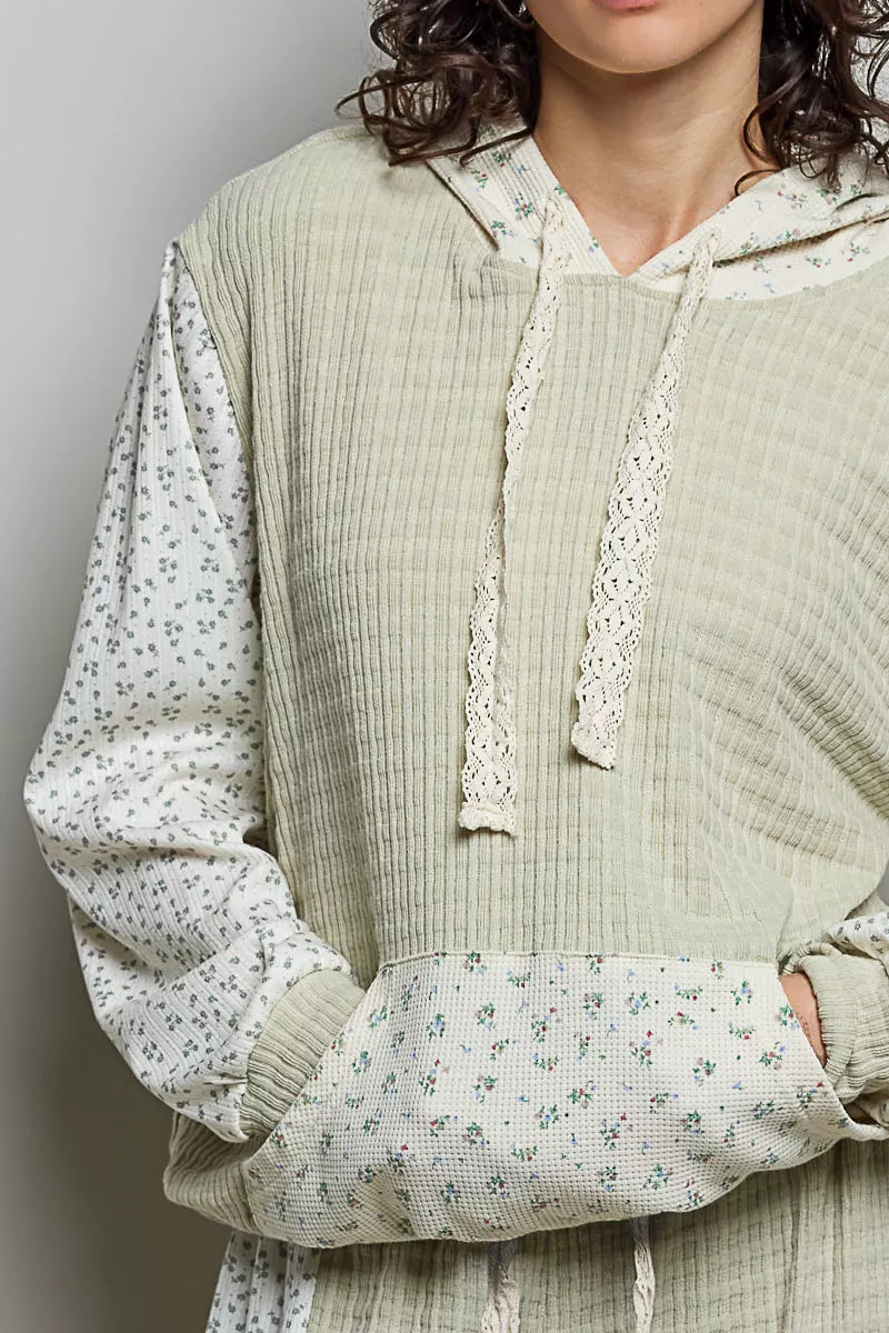 Cozy Contrast Print Hoodie contrast print sleeves