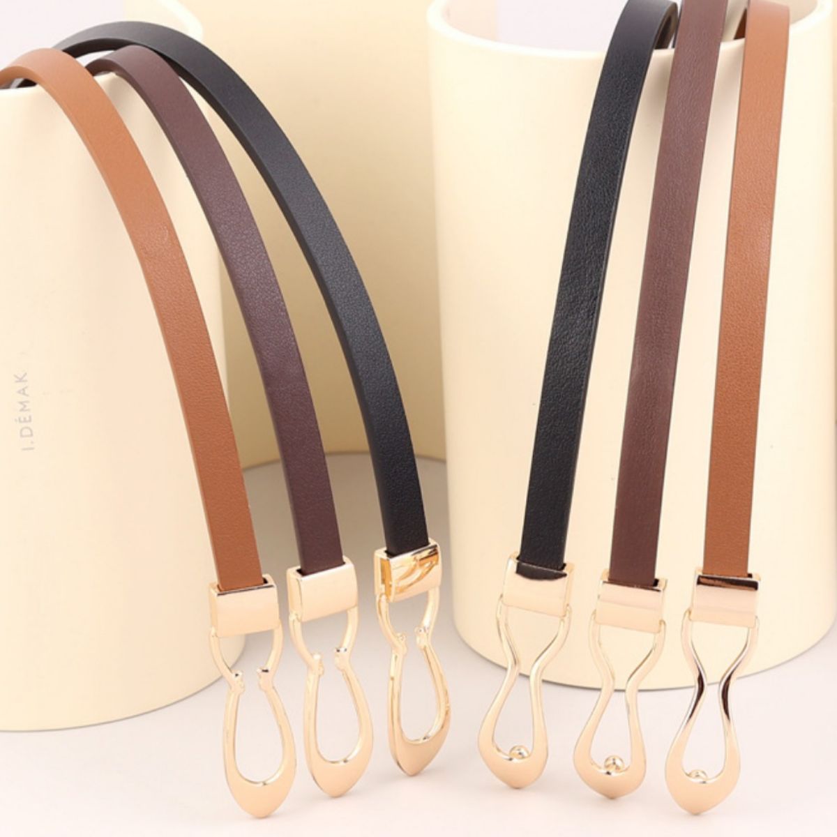 Stylish Skinny Leather Belt – Women&