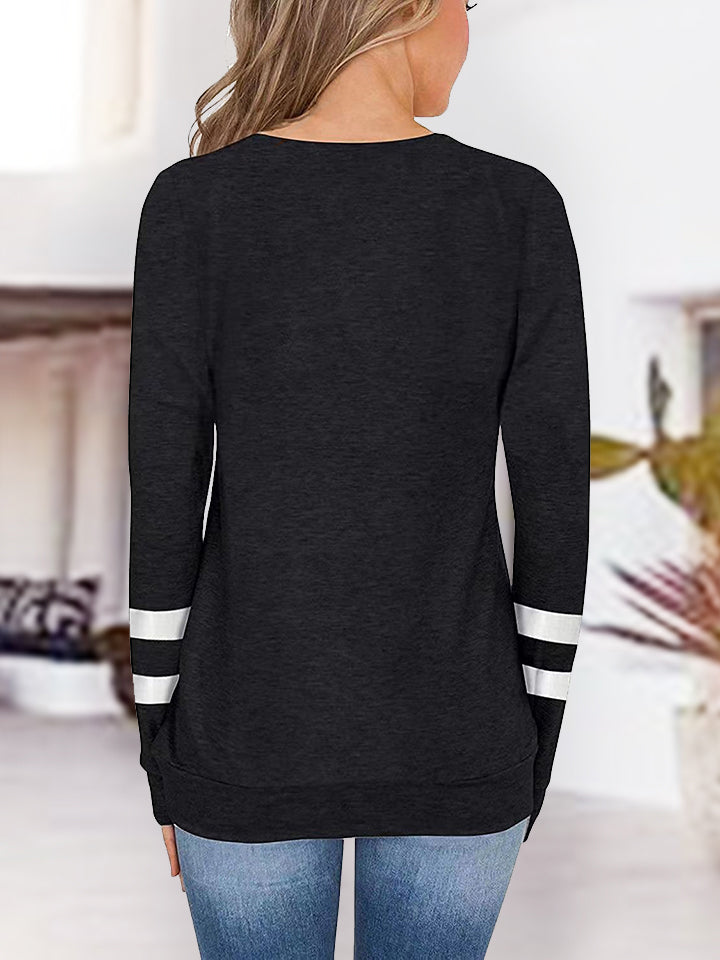 V-Neck Raglan Sleeve T-Shirt styled outfit