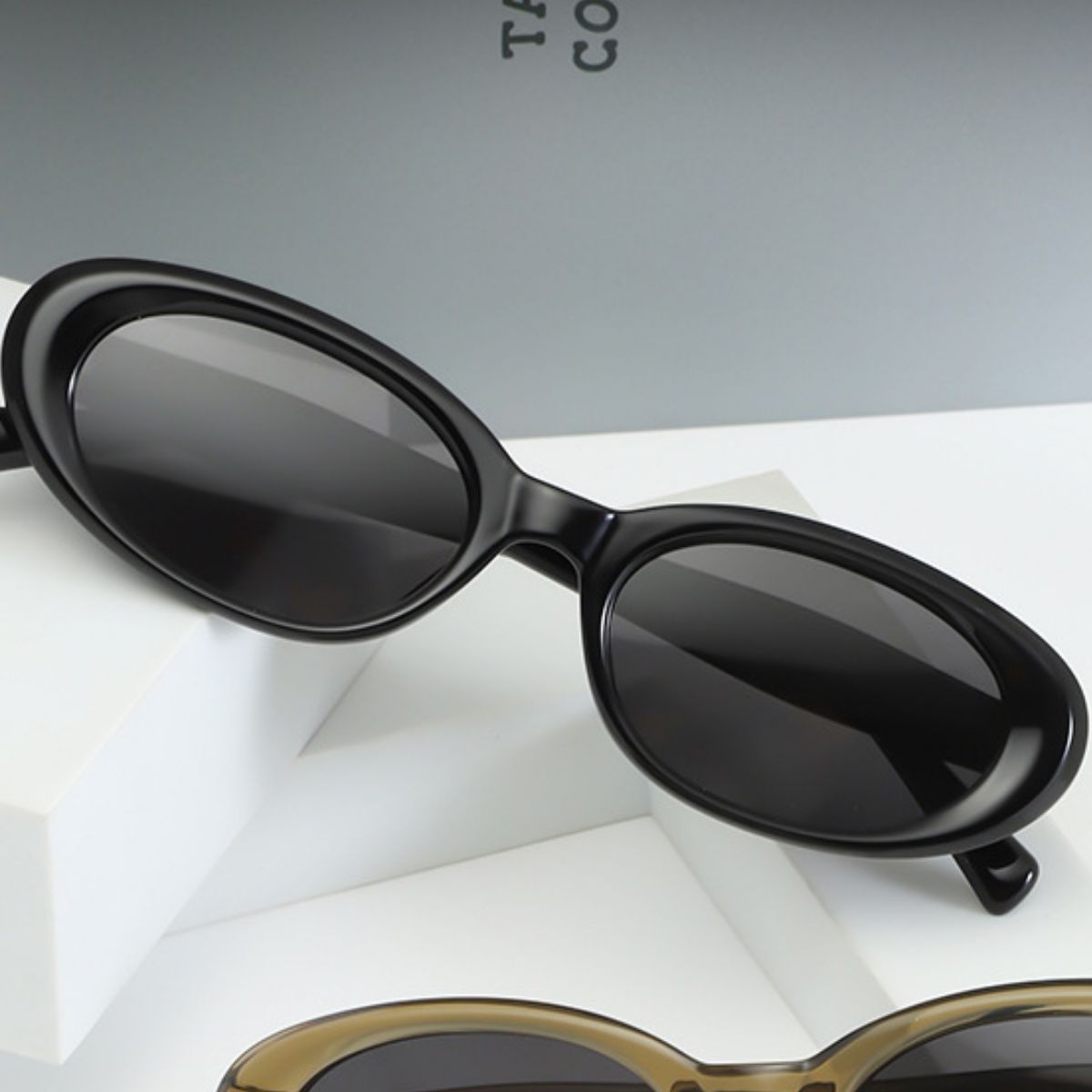 Stylish UV Protection Sunglasses chic fashion